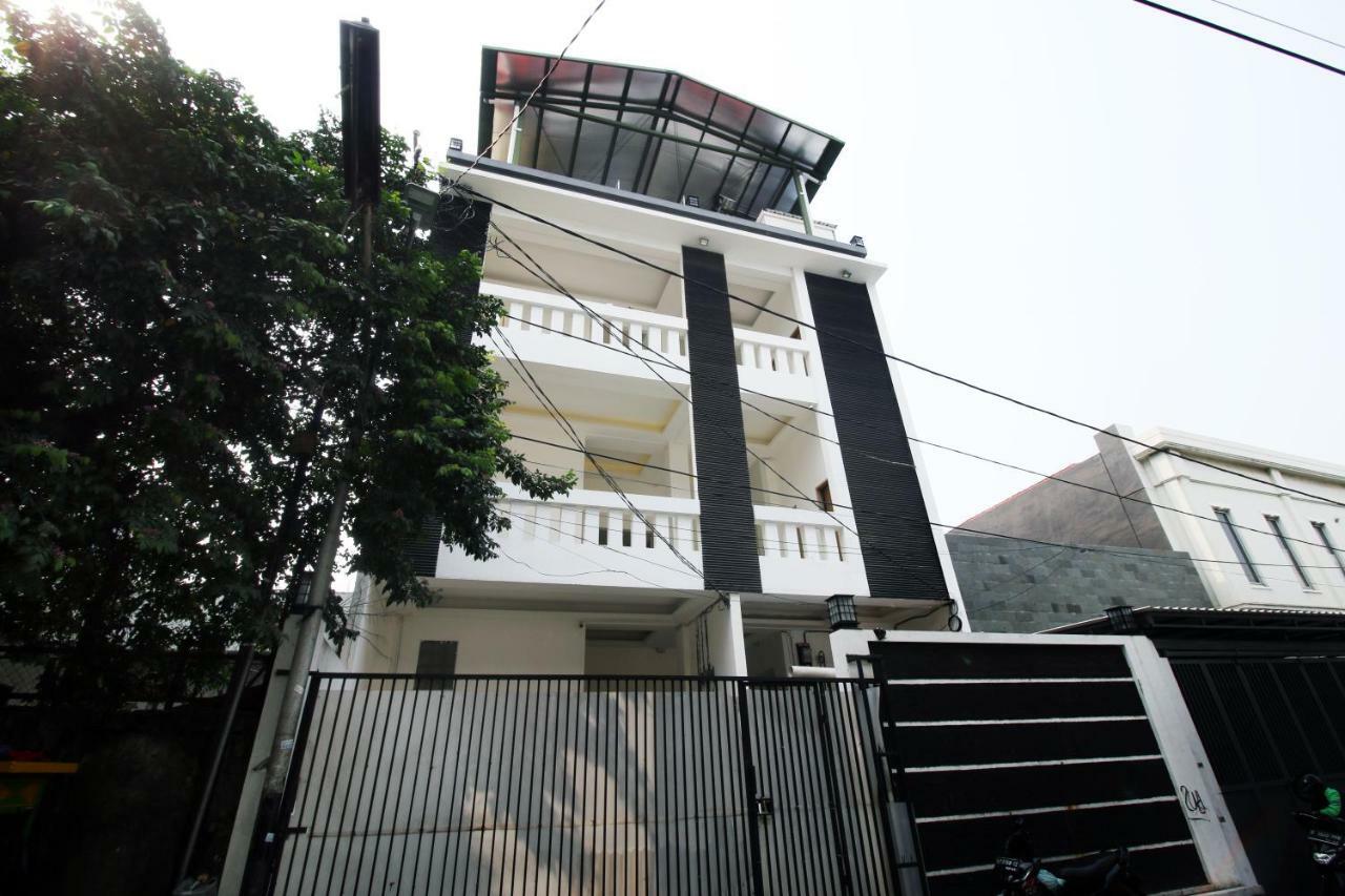 Kamar Keluarga Kampung Bali Iii Hostel Jakarta